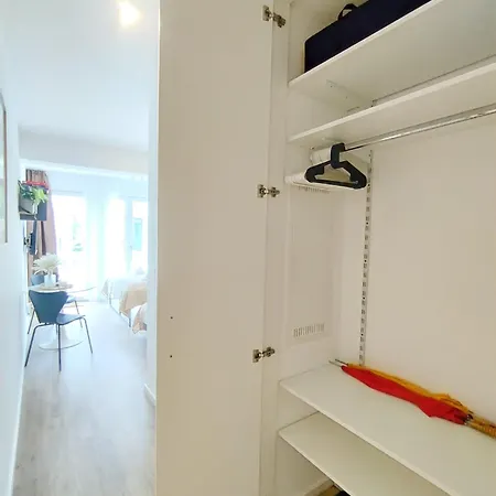 Apartment Univercity Fuer Bis Zu 4, Terrasse, Grill Erlangen
