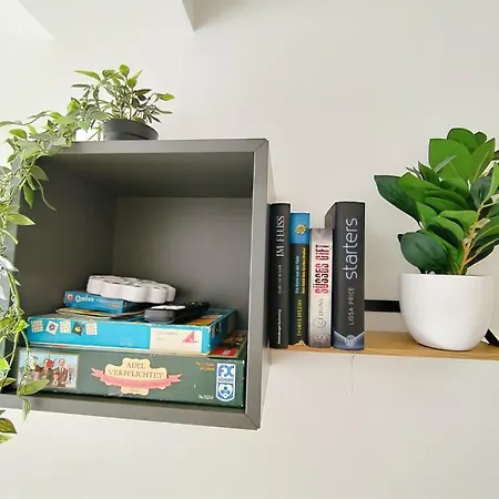 Univercity Fuer Bis Zu 4, Terrasse, Grill Apartment *