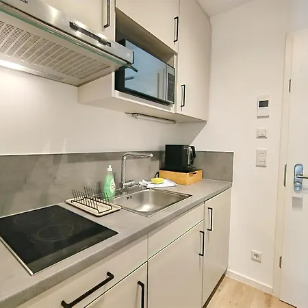 Univercity Fuer Bis Zu 4, Terrasse, Grill * Erlangen